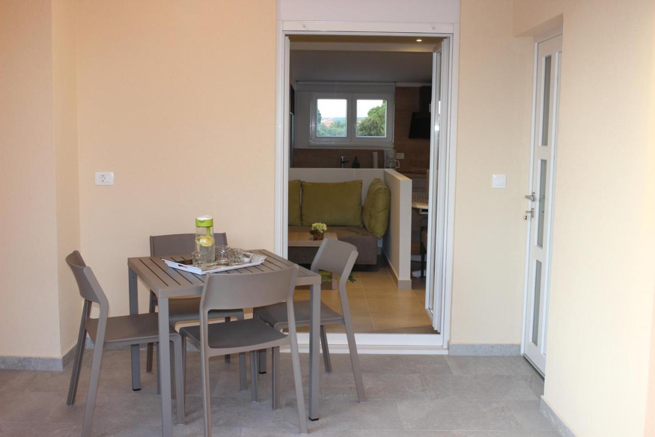 Apartments With A Parking Space Valbandon, Fazana - 7296 Štinjan Extérieur photo
